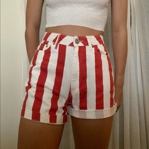 ❌SOLD❌Urban Outfitters bright red/white striped mom shorts!